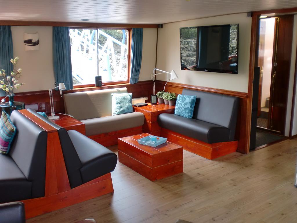 Hotelboat Fiep Ámsterdam Exterior foto