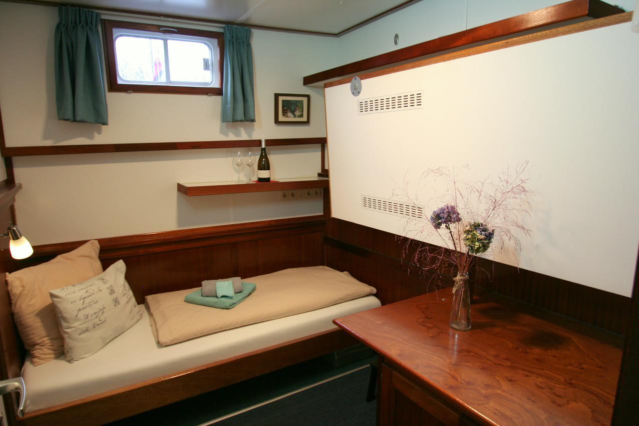 Hotelboat Fiep Ámsterdam Exterior foto